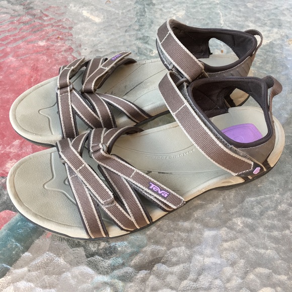teva sandals 4266